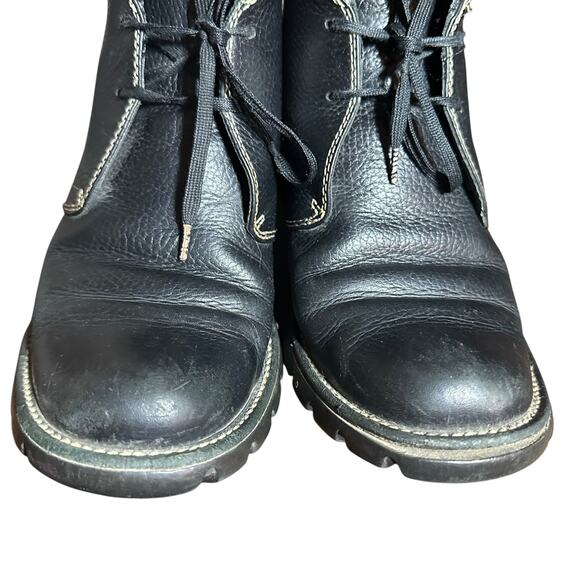 Cole Haan Black Leather Lace Up Booties - Size 8 - Picture 3 of 10